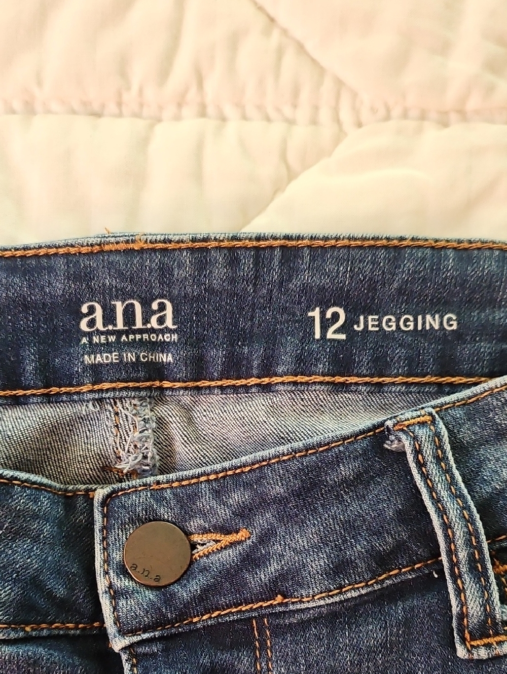 A.N.A. Floral Embroidered Jeggings- Size 12 - Picture 9 of 10